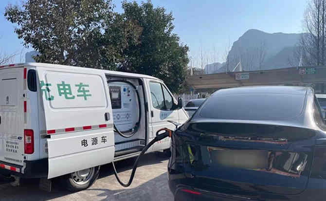 山海关区汽车搭电